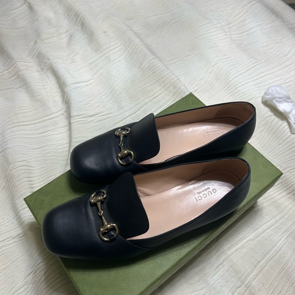 Gucci Black Leather Loafers for Women - Picture 1 of 8